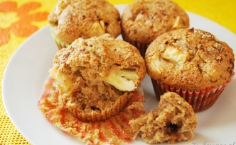 muffinki z jabłkami i cynamonem