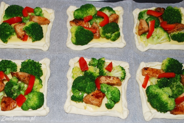 ciasto francuskie z brokułami